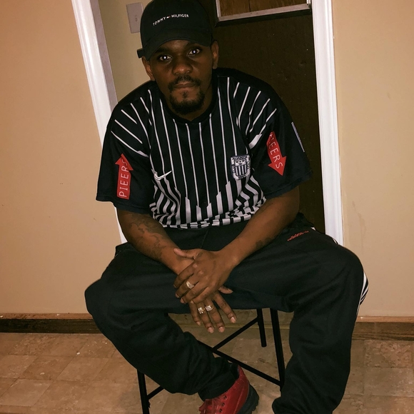 Meet your Posher, Jamie - Picture 1 of 1